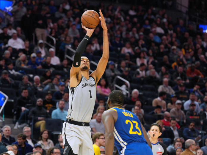San Antonio Spurs logran 10ma victoria seguida